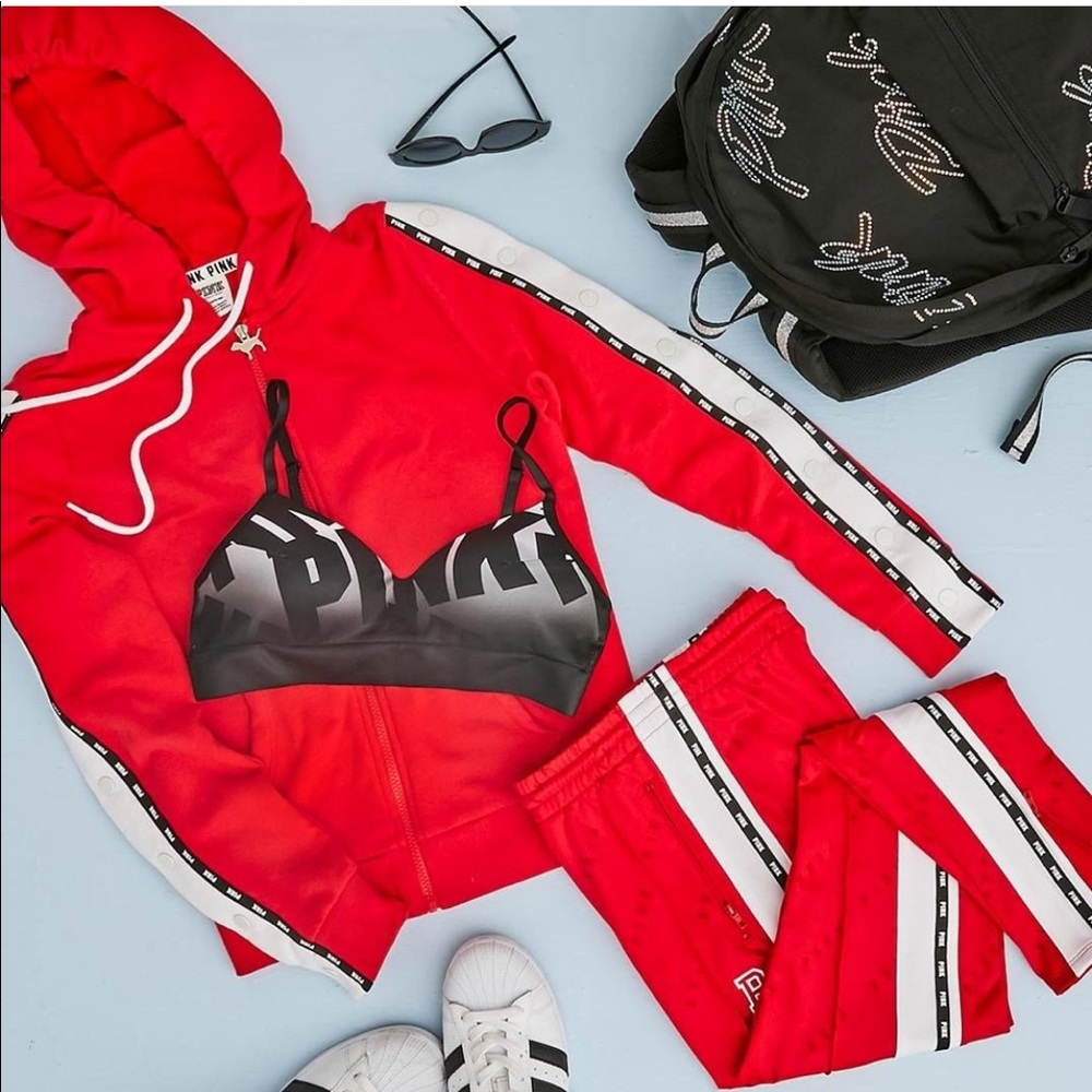 ISO the zip up hoodie